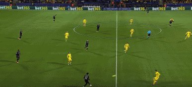 1764114923129076876.gif 闪游07.gif