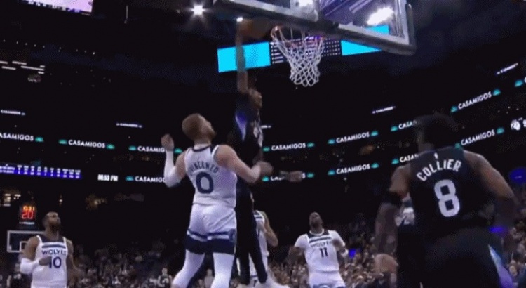 开云体育-鹰击长空！贝利生掏麦丹 反击行进间送滑翔战斧重扣炸翻全场