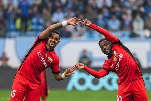 kaiyun-大反转！曝上港难留加布里埃尔，要求降价遭拒绝，国安或趁虚而入|加布里埃尔·巴尔博扎|上海海港|北京国安|中超|加布里埃尔-保利斯塔_新浪体育_新浪新闻