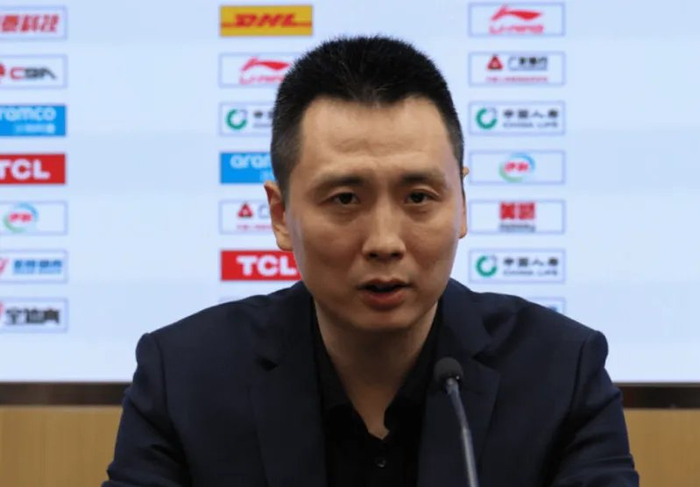 胜福建发布会！卢伟点赞弗格发挥，满意全队攻守表现！|上海|张镇麟|袁堂文|刘礼嘉|比赛_新浪体育_新浪新闻