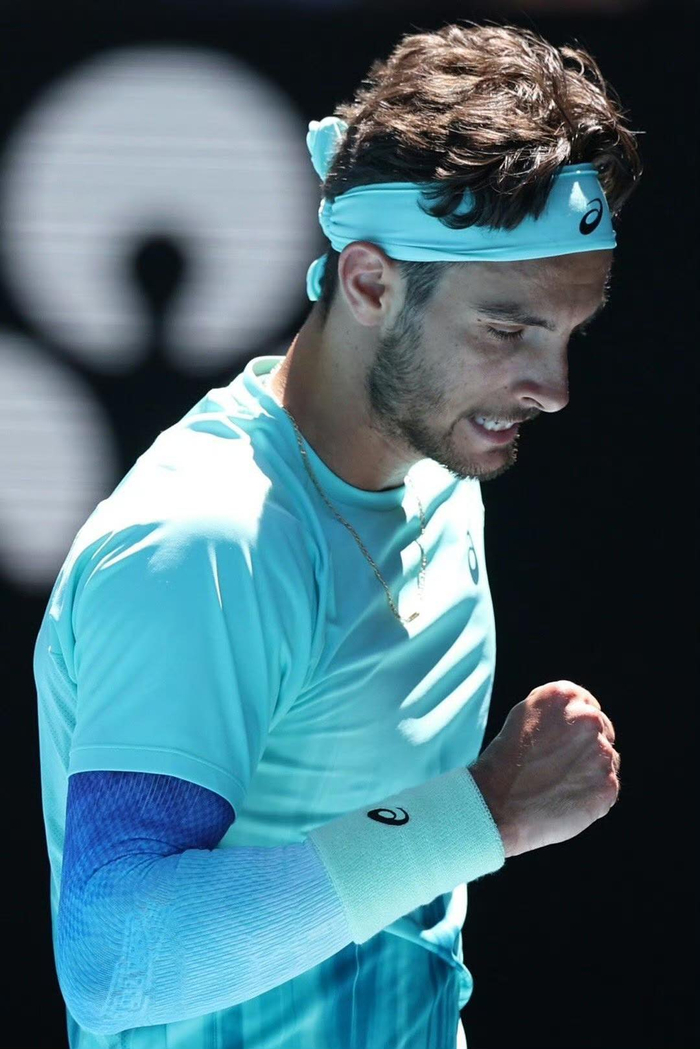 kaiyun-穆塞蒂全八强难耐德约，辛纳速胜同胞会师球王|巴金|八分之一决赛|洛伦佐·穆塞蒂|扬尼克-辛纳|弗里茨_新浪体育_新浪新闻